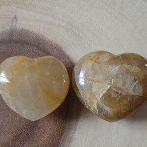 Golden Healer Heart-Shaped Stone Set